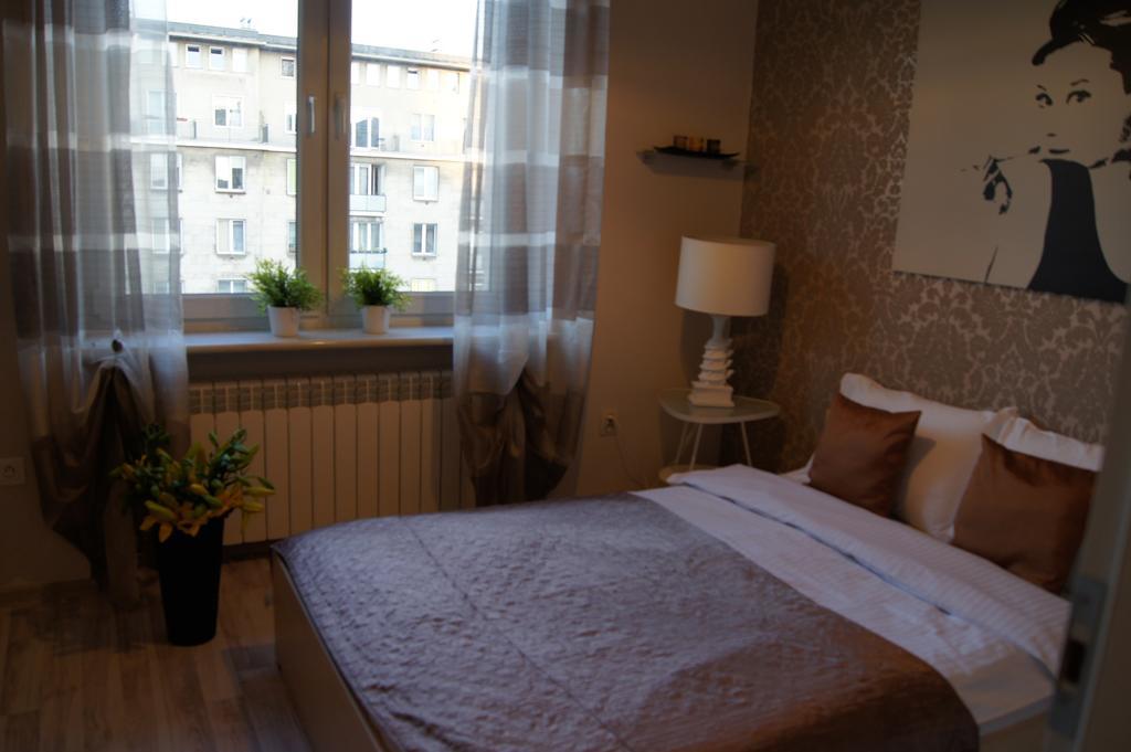 Krucza By Rental Apartments Warsaw Exterior photo